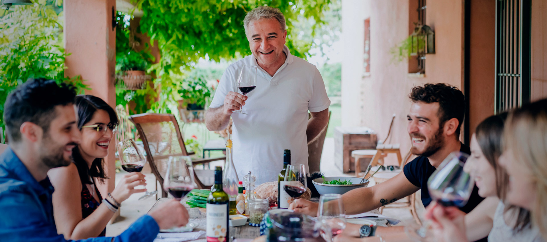 Caviro vino in tavola